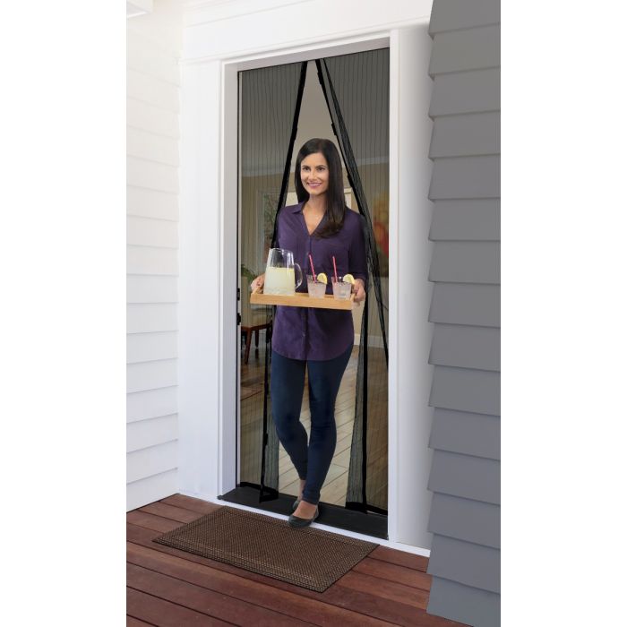 DELUXE Magic Mesh Hands-Free Screen Door